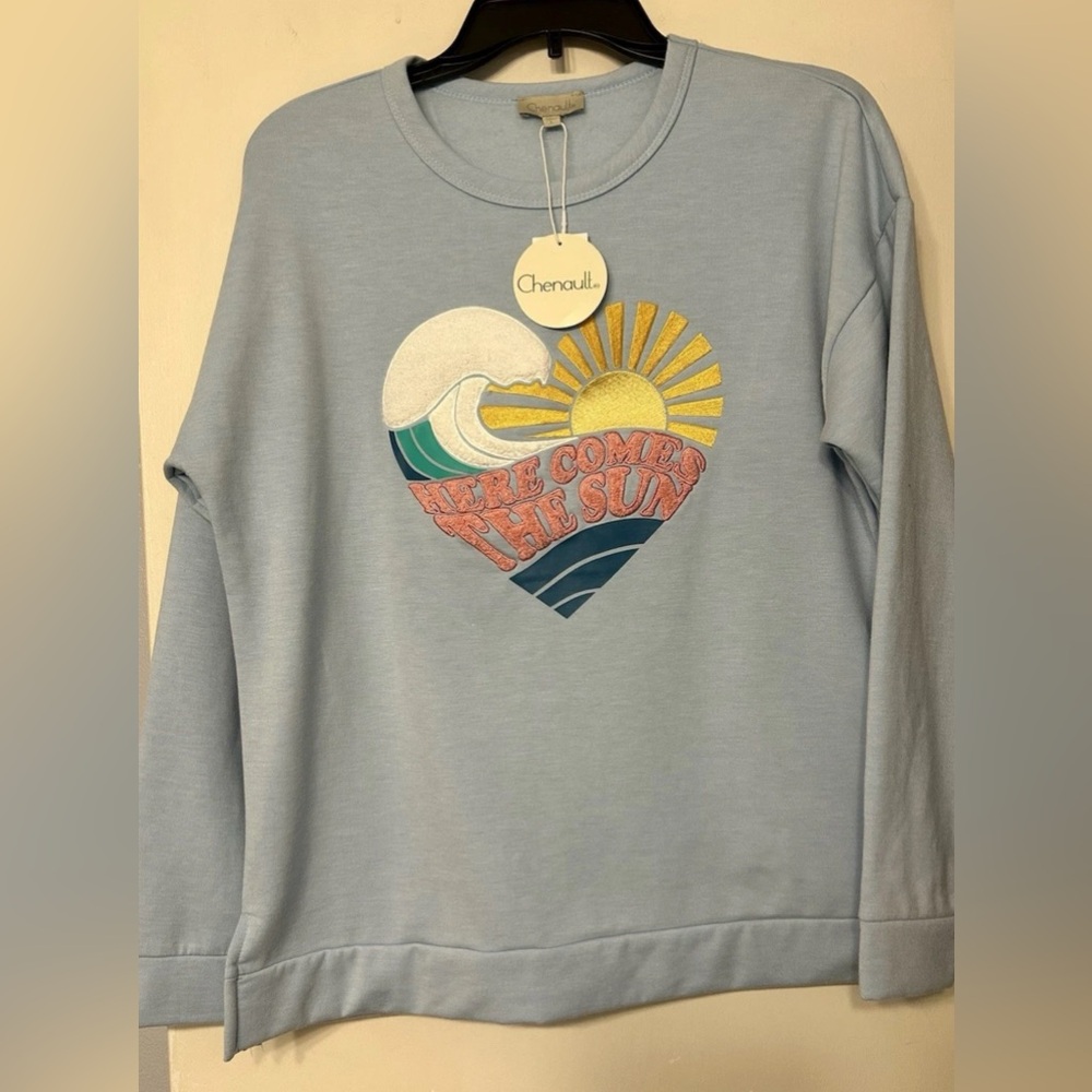 Chenault Women's Fleece Sweatshirt Here Comes The Sun Blue Size Large NWT